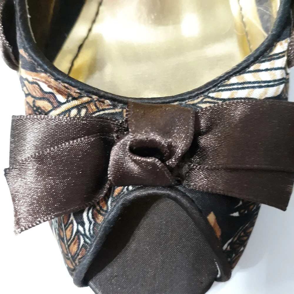 DOLLHOUSE wedge Size 6.5